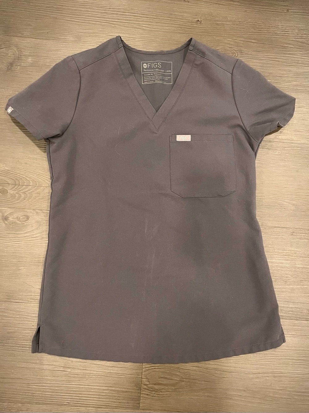 Figs one pocket scrub top